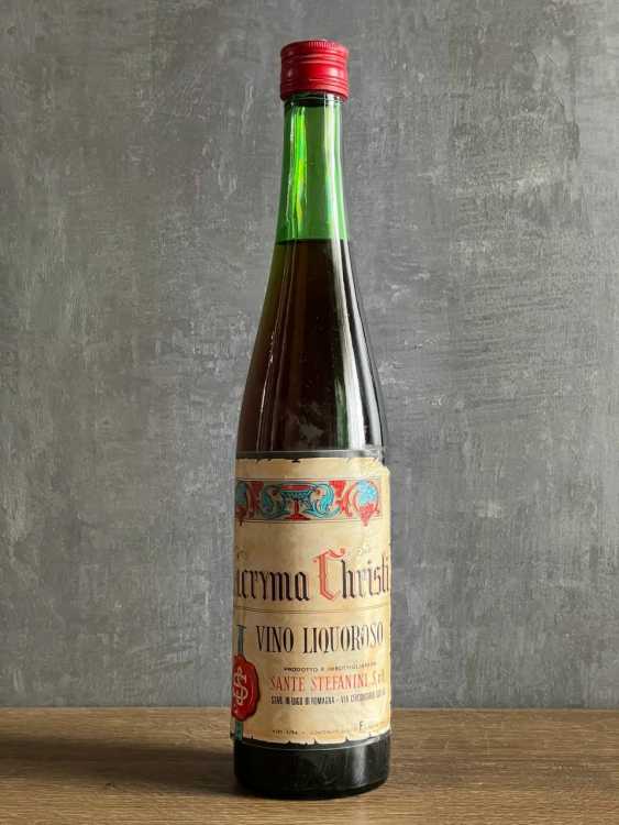 Вино Sante Stefanini Lacryma Christi