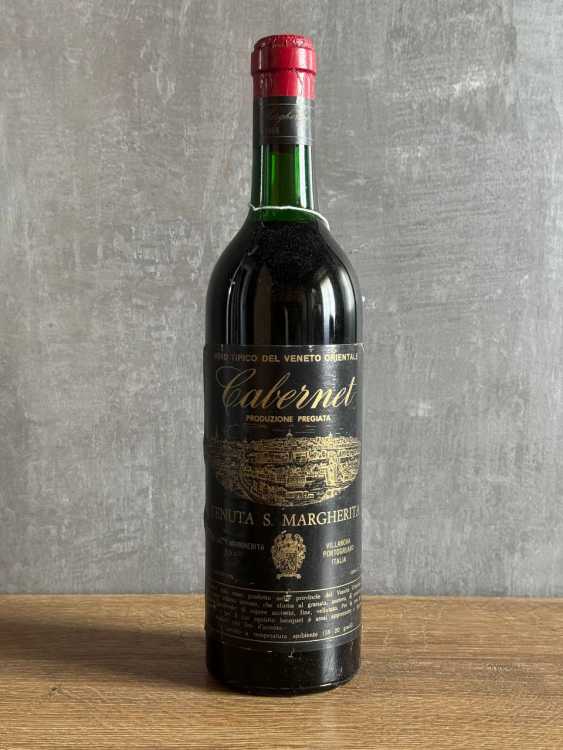 Вино Tenuta S. Margherita Cabernet 1968 года.