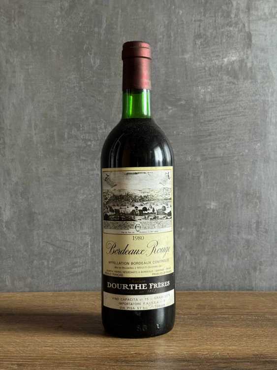 Вино Dourthe Frères Bordeaux Rouge 1980 года.