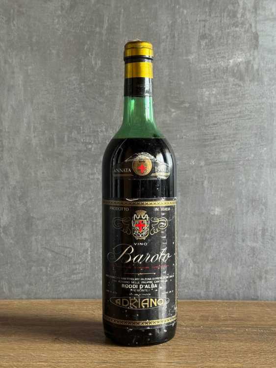 Вино Adriano Barolo 1967 года.