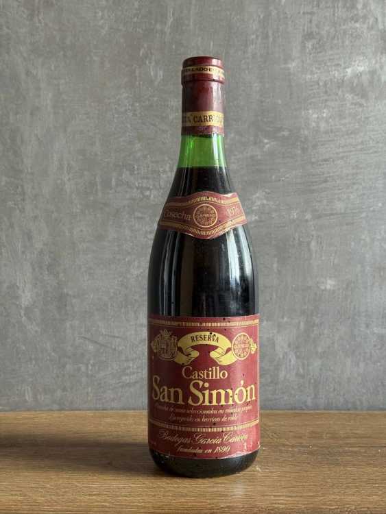 Вино Castillo San Simón 1976 года.