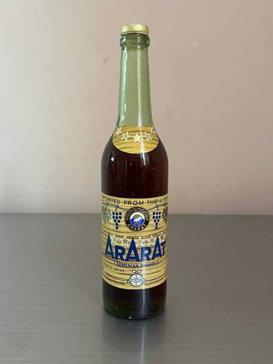 Армянский "Арарат 5 лет" 1988 года. 0,5 л. СССР. 