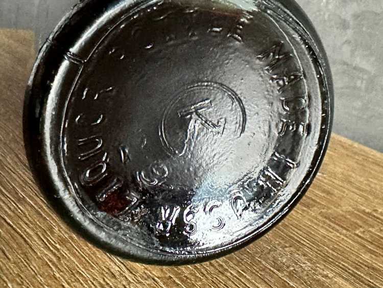 Молдавский "Нистру 8 лет" 80-е года. 0,5 л. СССР. 