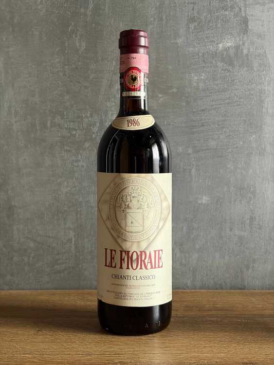 Вино Le Fioraie Chianti Classico 1986 года.