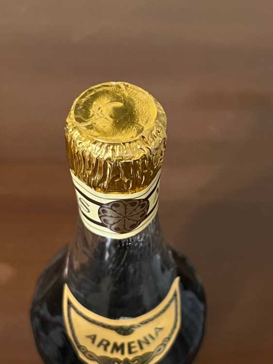 Армянский "Армения 10 лет" 80-е. 0,5 л. Экспортный. СССР. 