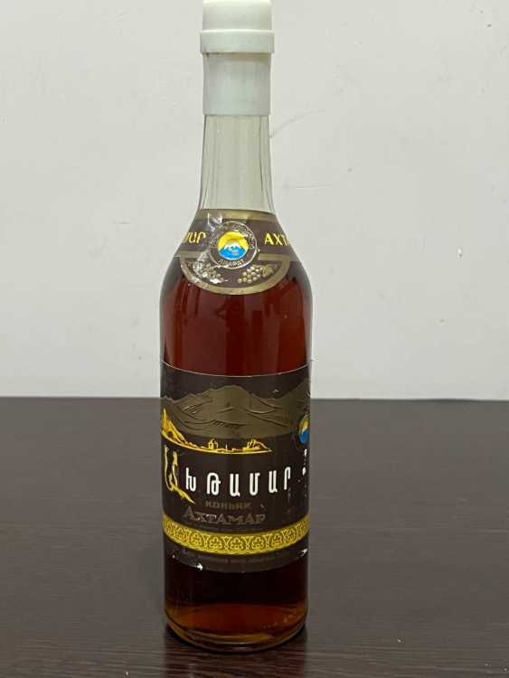 Армянский "Ахтамар 10 лет" 80-е года. 0,5 л.  СССР. Московский з-д. 