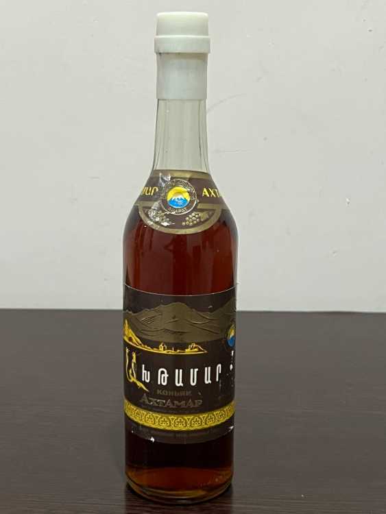 Армянский "Ахтамар 10 лет" 80-е года. 0,5 л.  СССР. Московский з-д. 