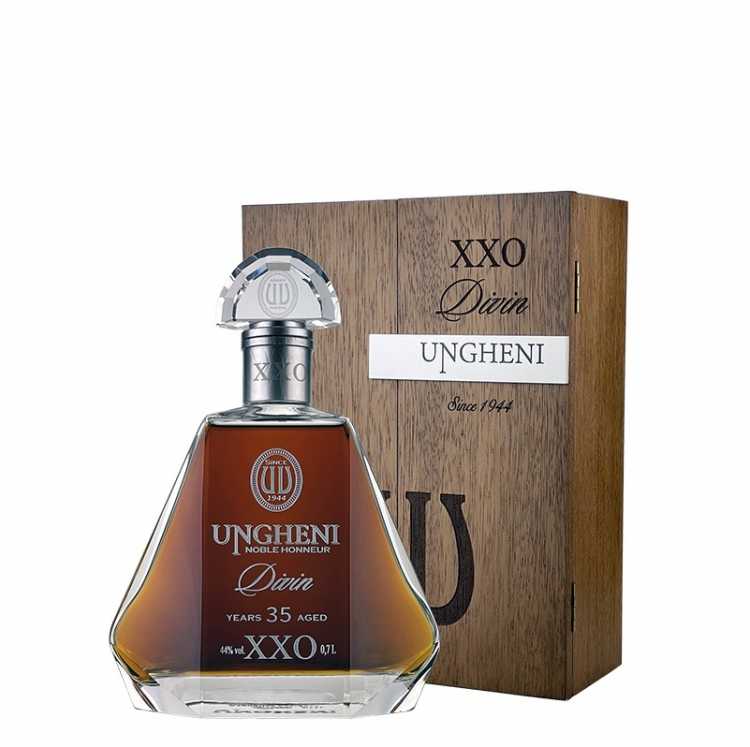 Коньяк «Ungheni» XXO 35 лет. 0,7 в коробке.