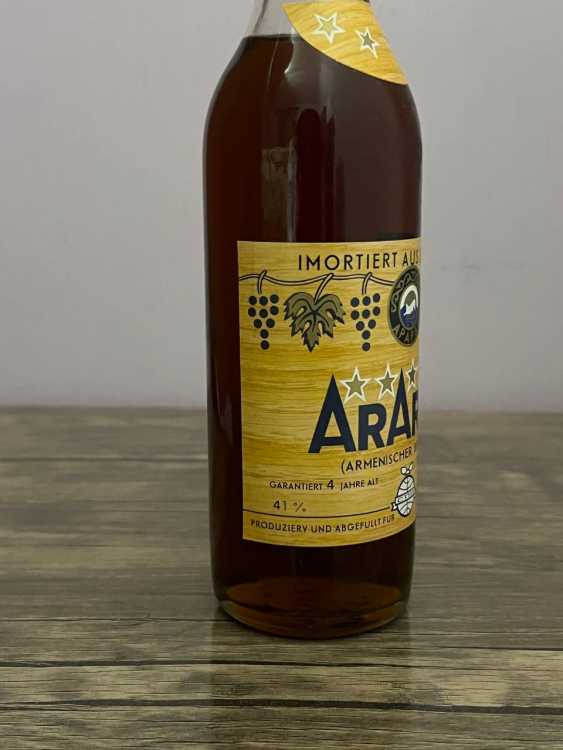Армянский "Арарат 4 года" 1984 года. 0,5 л. СССР. Экспорт в ГДР. 