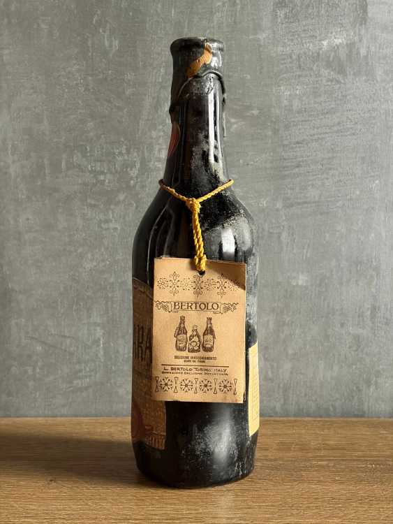 Вино L.Bertolo-Torino Gattinara 1964 года.