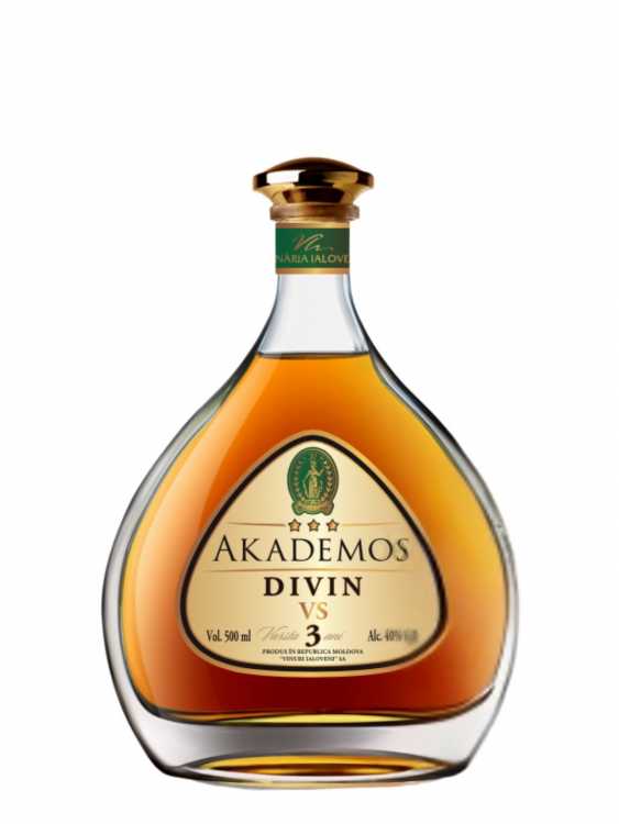 Коньяк «Akademos» VS 3 года, Ialoveni. 0,5