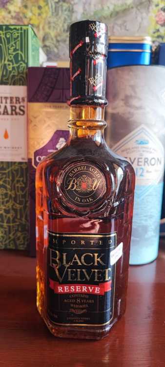 Канадский виски Black Velvet Reserve 0,7 л